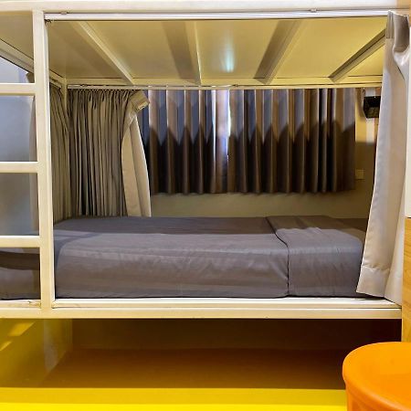 בנגקוק Pamahouse Boutique Hostel מראה חיצוני תמונה